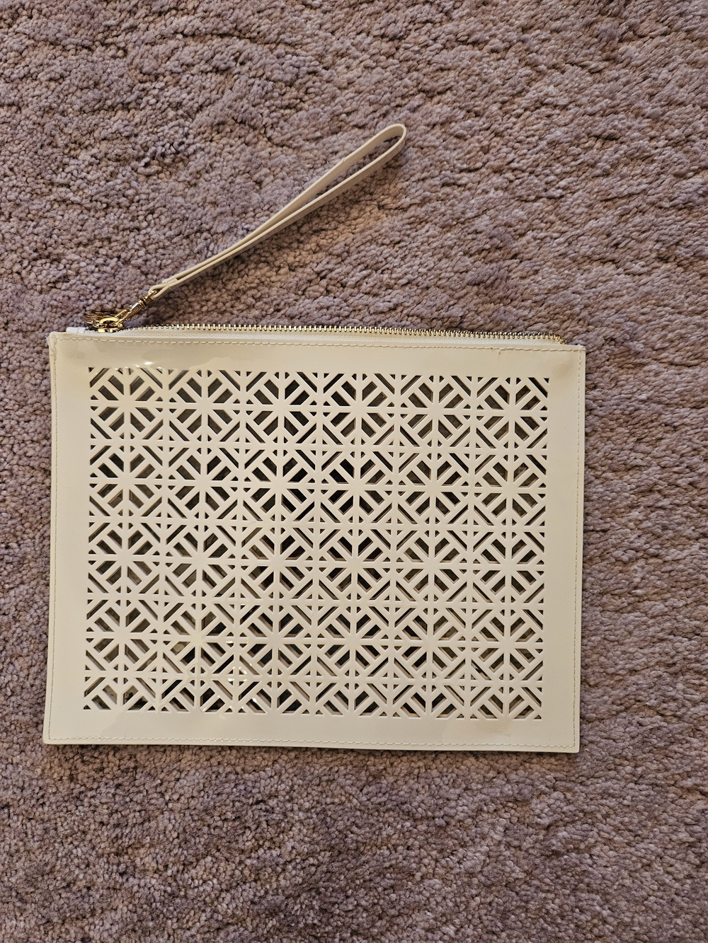 Tory Burch Cream Laser-Cut Wristlet Clutch - Stylish Everyday Bag NWOT